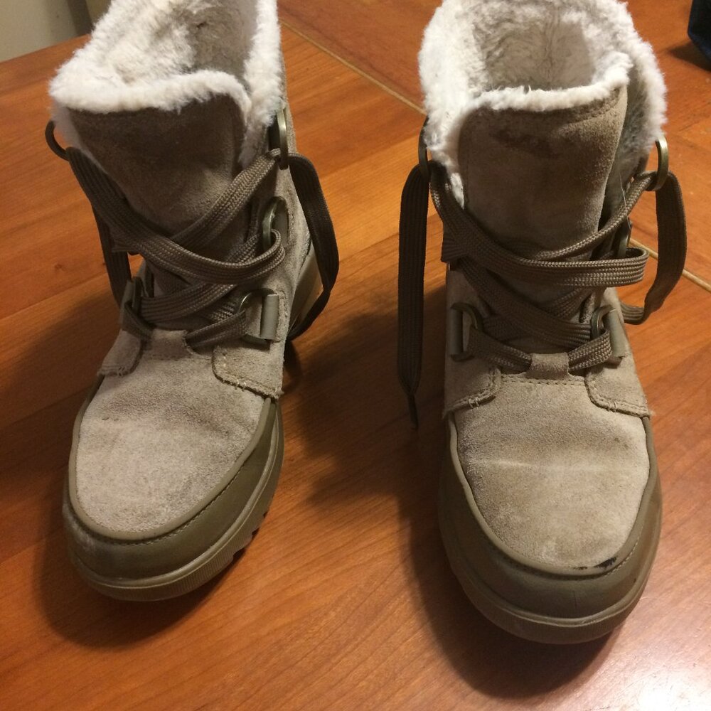 Sorel women's winter boots size 7